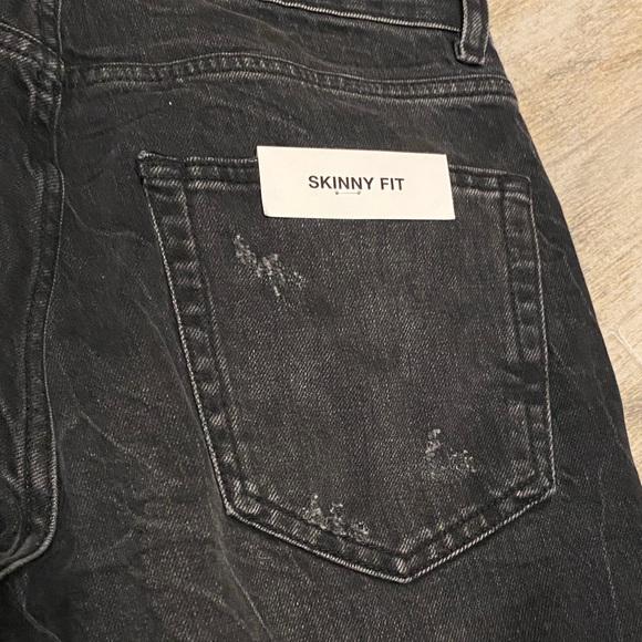 Zara Distressed Black Skinny Jeans - Picture 7 of 13